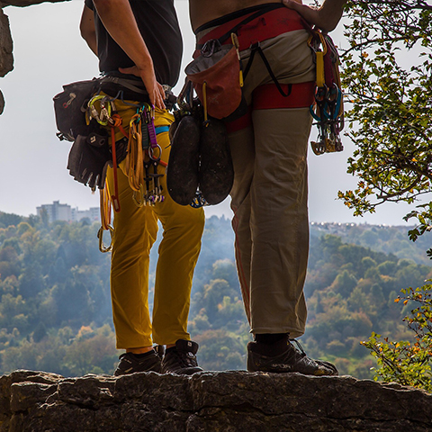 Maßnahmen zur Gewährleistung der Sicherheit beim Klettern im Freien